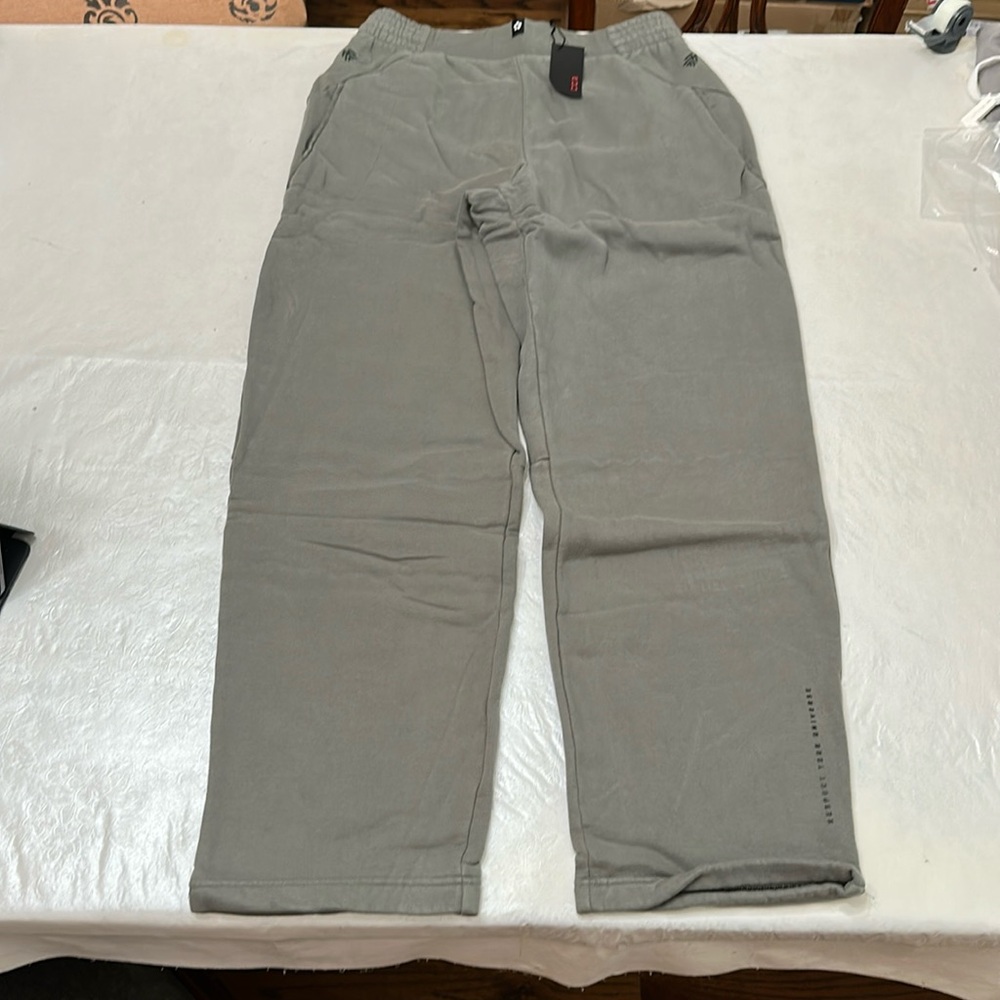 Respect Your Universe Sweatpants- grey